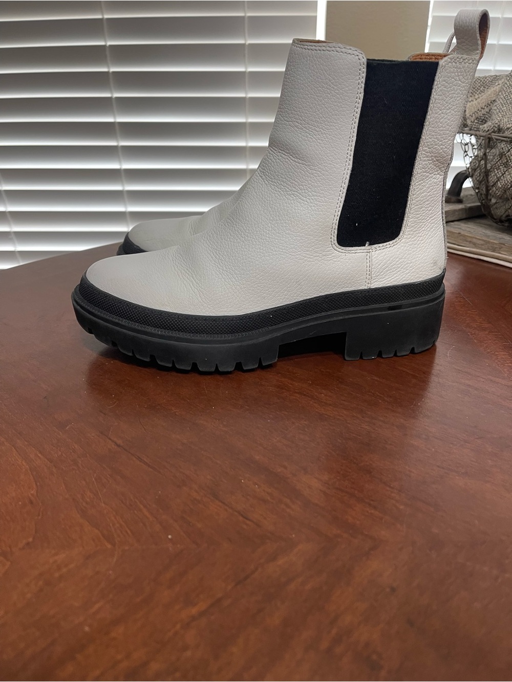 LUCKY BRAND Womens White Emali  Platform Slip On Combat Boots